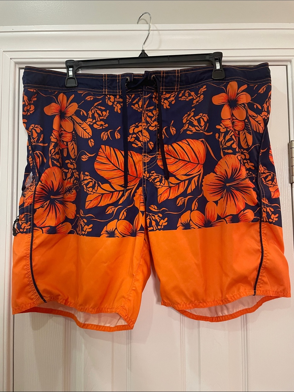 Roundtree & Yorke Navy & Orange Floral Board Shorts